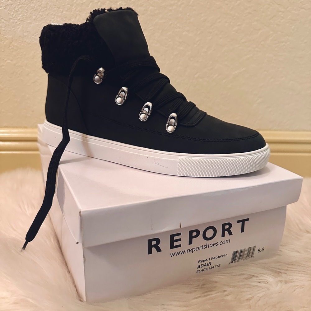 Faux fur sneaker